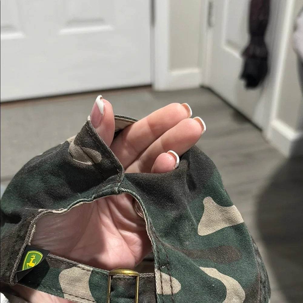 John Deere Camo Hat with Logo - Picture 6 of 7